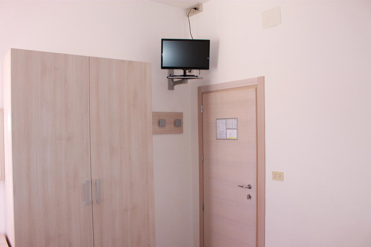 Hotel Susanna Rimini Zimmer foto