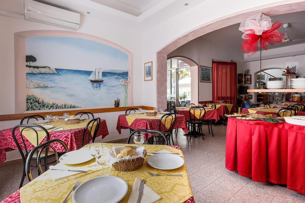 Hotel Susanna Rimini Exterior foto